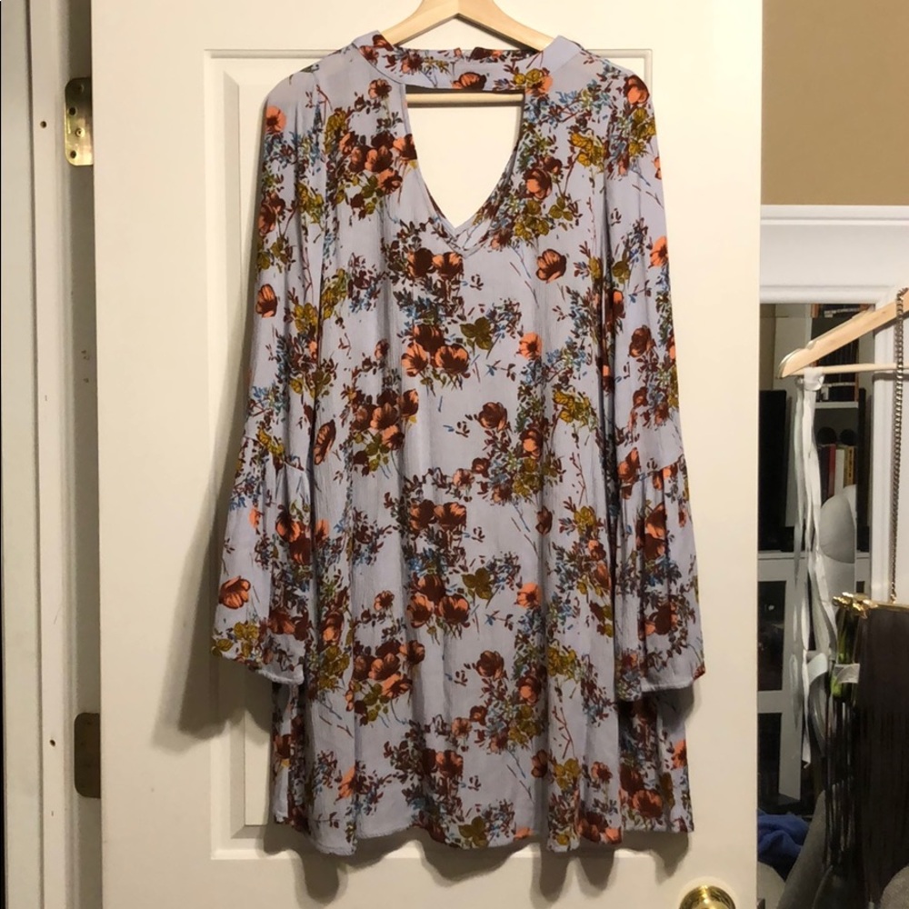 Blue-Purple Floral Pattern Open Front & Back Dress